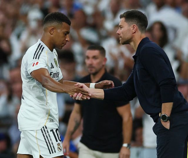 布冯谈意大利足球：我们从小就注重成绩，现在要回归技术训练