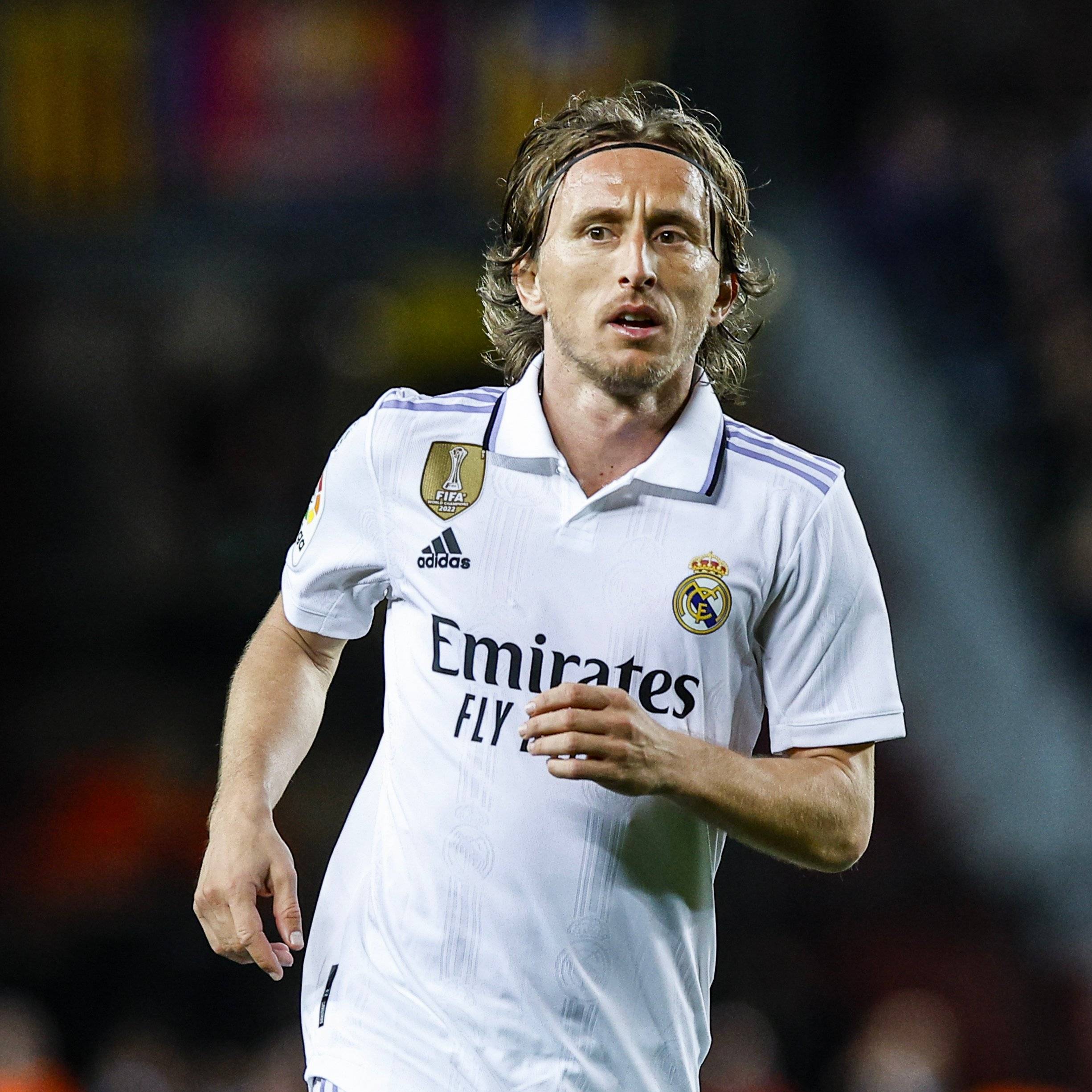 西班牙青训球队开除4名U16球员，他们曾为泄愤持刀威胁对手