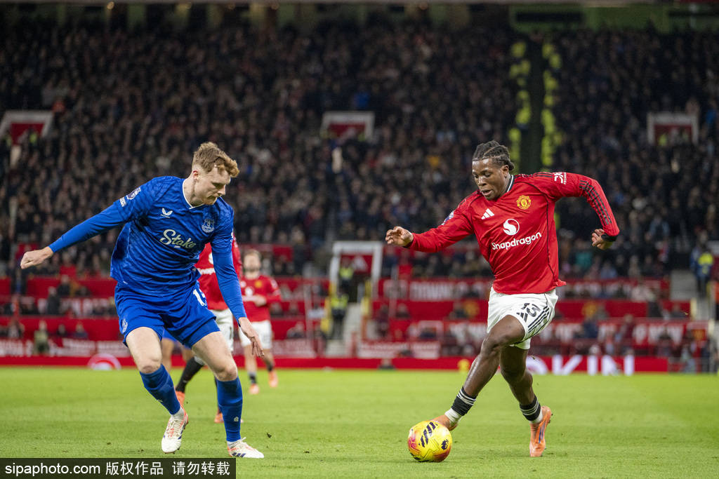 官方：切尔西后卫马马杜-萨尔租借回归斯特拉斯堡