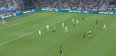 库尼亚：姆伯莫是个了不起的球员，能和他并肩作战很棒